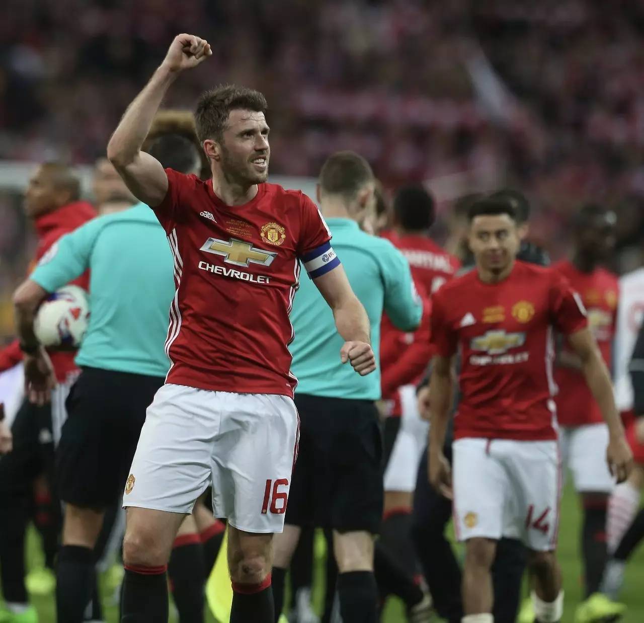 托特纳姆发布备战花絮，赛后官宣签约，社区盾任务艰巨，心理建设被强调的简单介绍